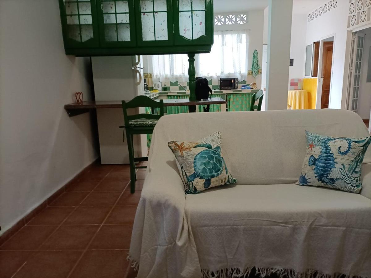 Habitacion Matrimonial En Un Bajo Bano Compartido Areas Compartidas Abades  Екстериор снимка