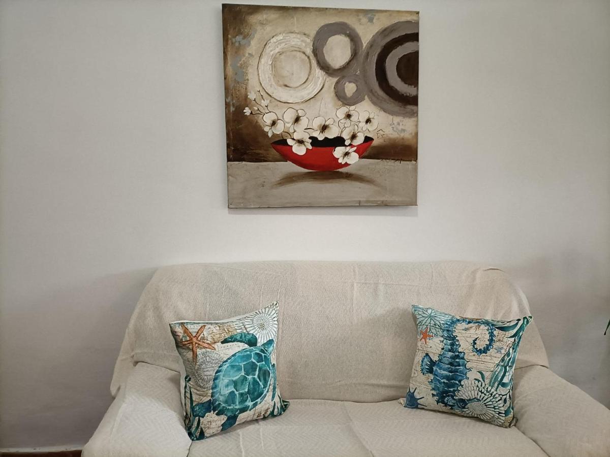 Habitacion Matrimonial En Un Bajo Bano Compartido Areas Compartidas Abades  Екстериор снимка