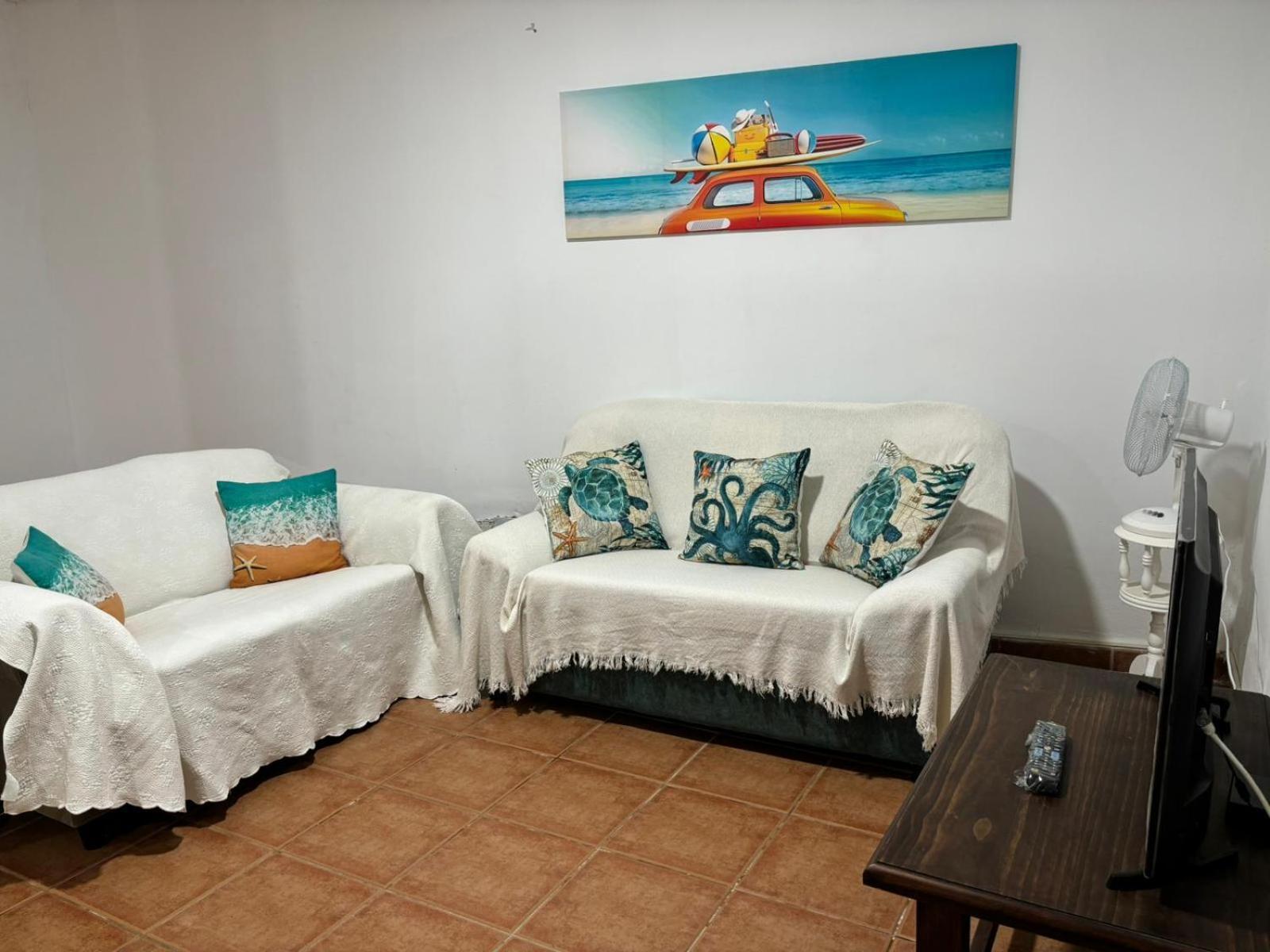 Habitacion Matrimonial En Un Bajo Bano Compartido Areas Compartidas Abades  Екстериор снимка