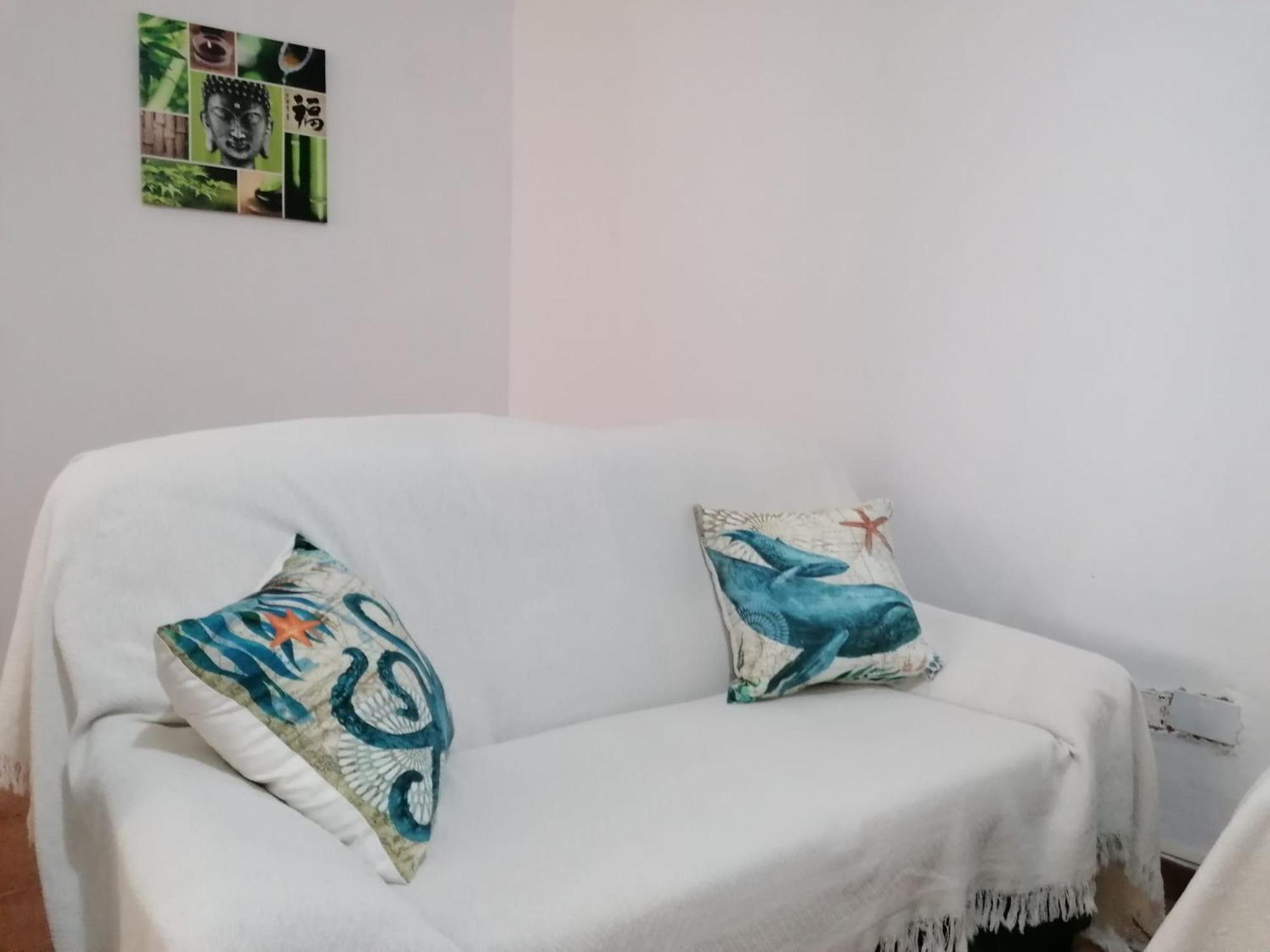Habitacion Matrimonial En Un Bajo Bano Compartido Areas Compartidas Abades  Екстериор снимка