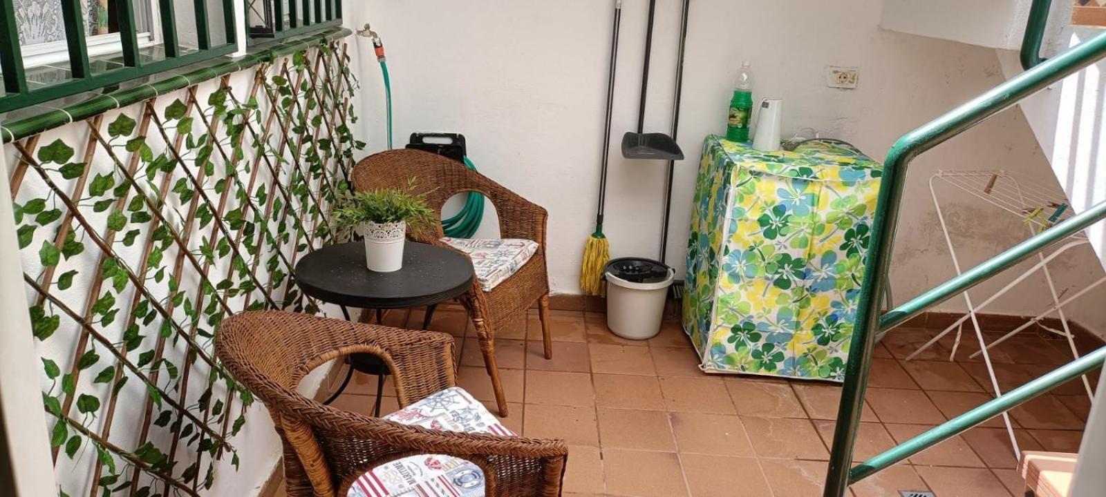 Habitacion Matrimonial En Un Bajo Bano Compartido Areas Compartidas Abades  Екстериор снимка