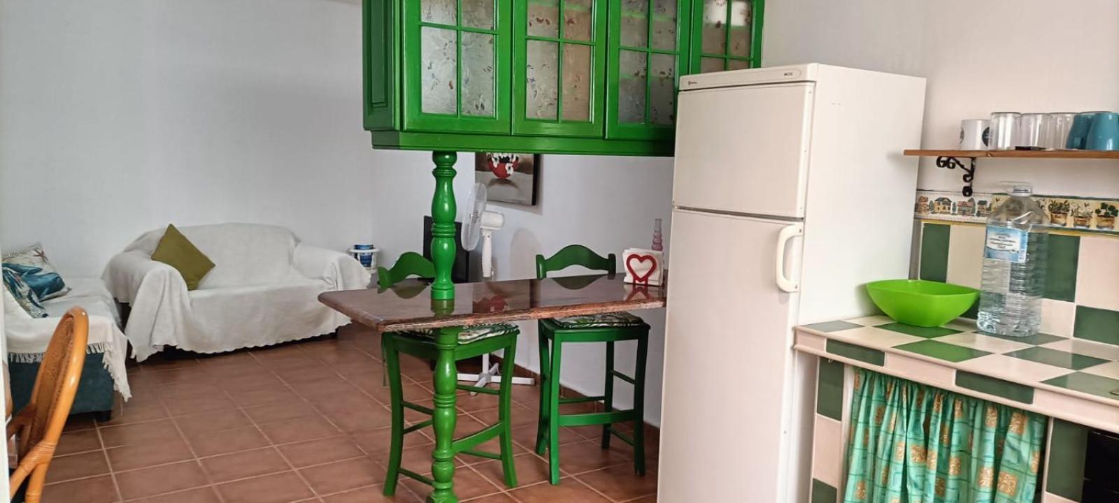 Habitacion Matrimonial En Un Bajo Bano Compartido Areas Compartidas Abades  Екстериор снимка